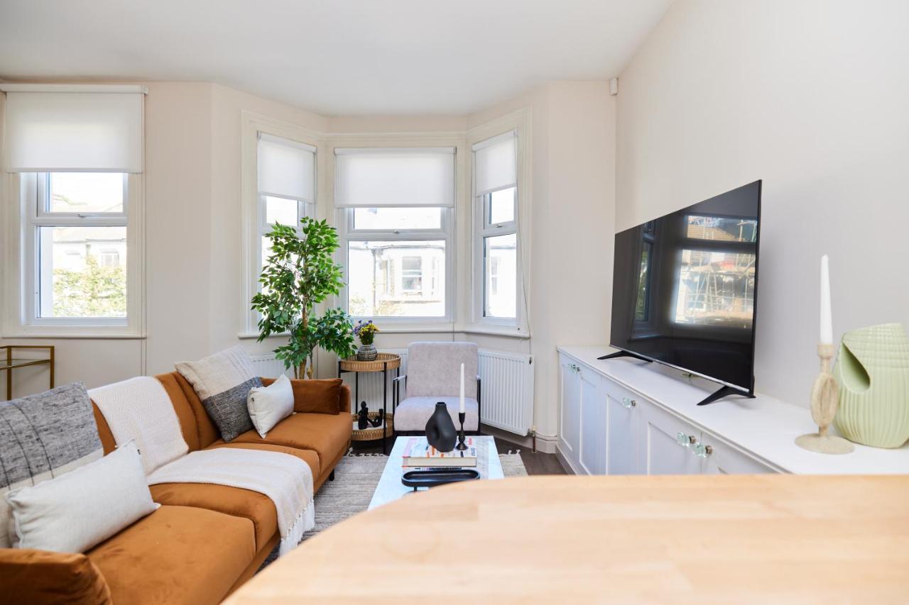 Apartmán The Kilburn Crib - Stunning 3Bdr Flat Londýn Exteriér fotografie