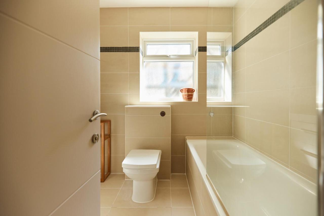 Apartmán The Kilburn Crib - Stunning 3Bdr Flat Londýn Exteriér fotografie